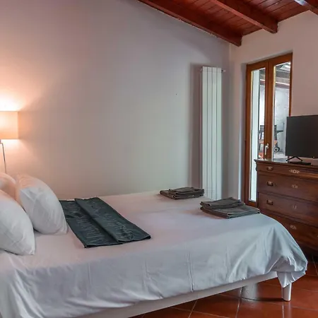 Apartman At The Maccagno